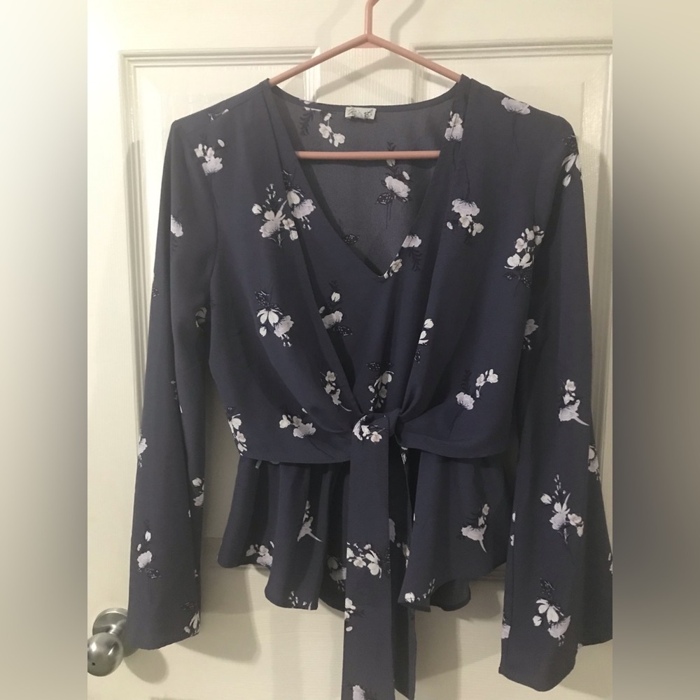 Kismet women’s Blouse peplum style